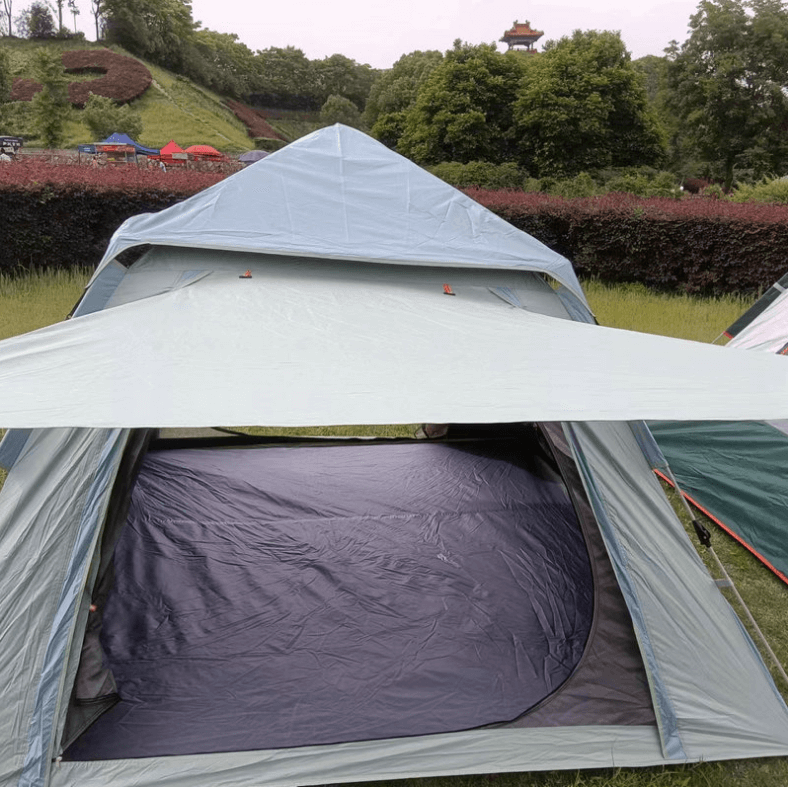 8 米黄色黑胶 1（二门四窗）