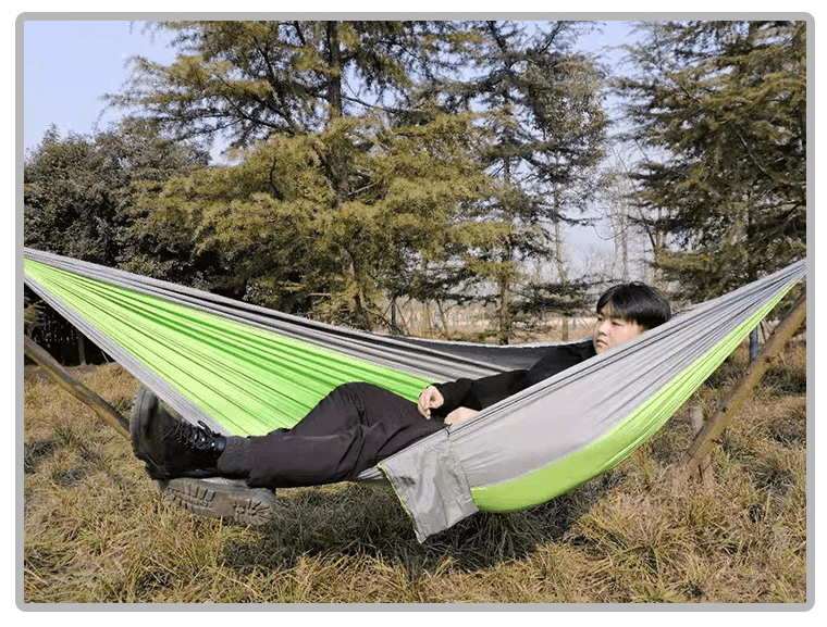 果绿色拼浅灰色2